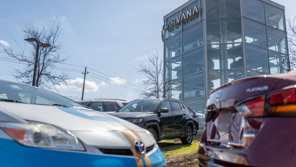 payments on auto loans start to fall behind