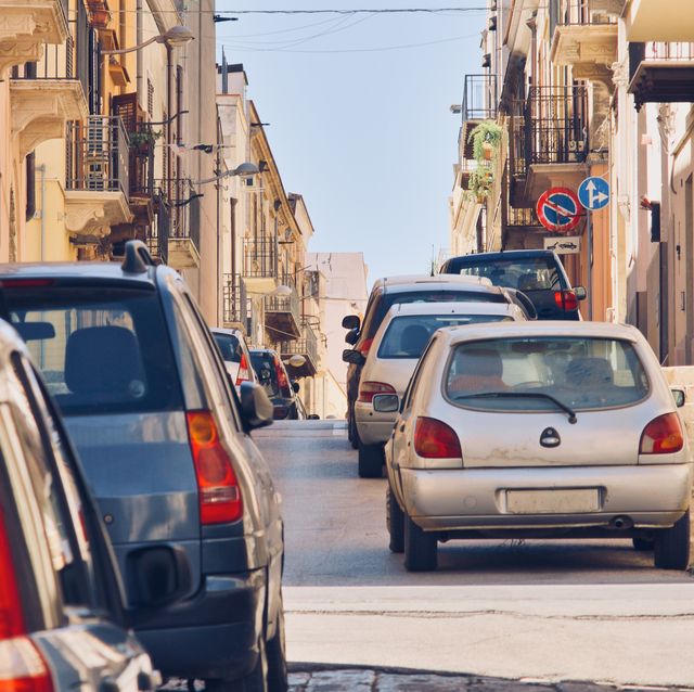 wild parking in italian streets
